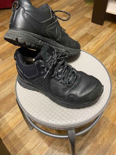 Лот: 16662079. Фото: 1. Ботинки зимние Reebok. Ботинки