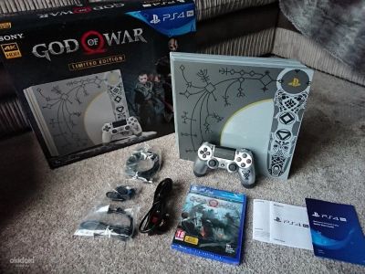 Лот: 15536692. Фото: 1. Sony PlayStation 4 Pro God of... Игровые приставки, консоли