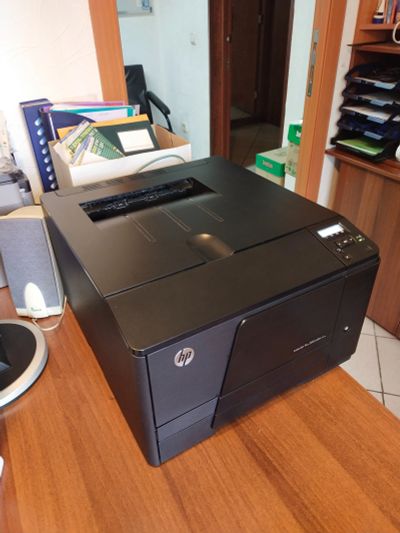 Лот: 19503527. Фото: 1. Цветной лазерный принтер HP LaserJet... Лазерные принтеры