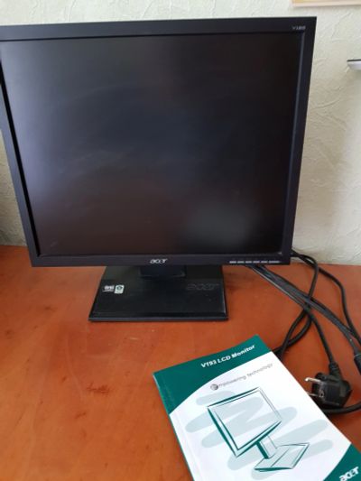 Лот: 14388376. Фото: 1. Монитор Acer V193 19" Идеален... ЖК-мониторы