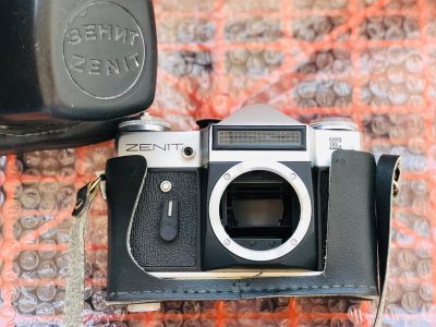 Лот: 14596588. Фото: 1. Zenit E (редкий, БелОМО). Плёночные зеркальные