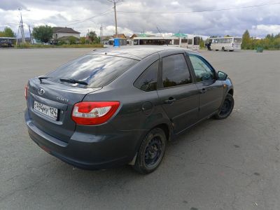 Лот: 25802808. Фото: 1. Гранта Лифтбек 2015гв 140т.км. Автомобили