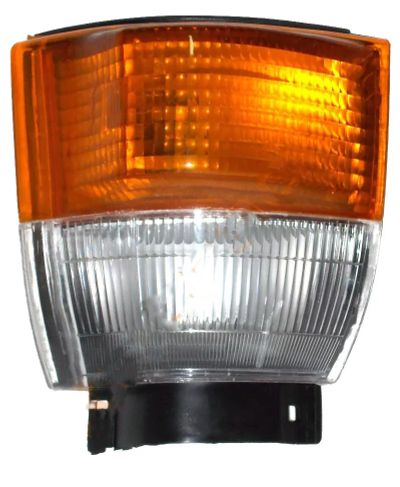 Лот: 7383682. Фото: 1. Габарит Прав. Nissan Atlas (Атлас... Оптика и освещение