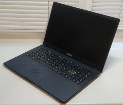 Лот: 19153457. Фото: 1. Asus 15.6" Intel N4020/4Gb DDR4... Ноутбуки