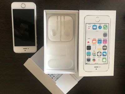 Лот: 17374845. Фото: 1. iPhone 5s. Смартфоны