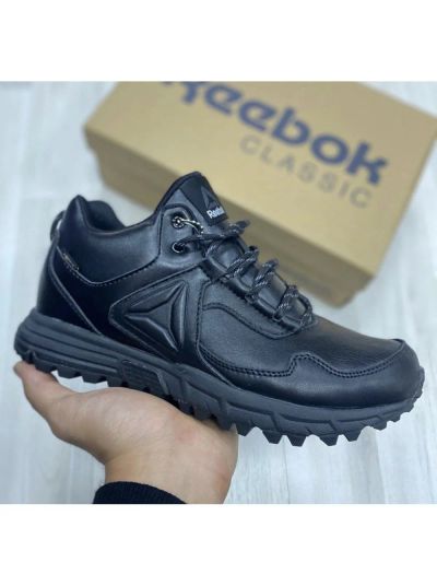 Лот: 16750277. Фото: 1. 1 Кроссовки reebok classic. Кеды, кроссовки, слипоны