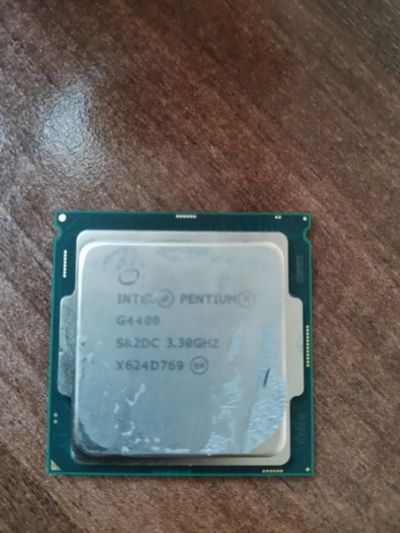 Лот: 18617450. Фото: 1. Процессор intel pentium g4400. Процессоры