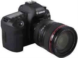 Лот: 10556554. Фото: 1. Зеркальный фотоаппарат Canon EOS... Цифровые зеркальные