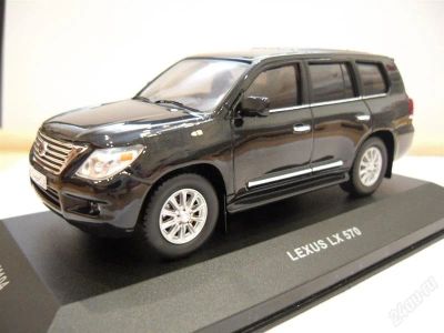 Лот: 2604941. Фото: 1. Lexus LX 570. Автомоделизм