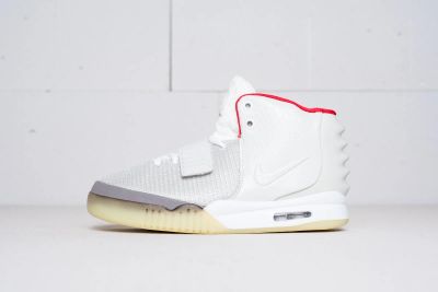 Лот: 11618401. Фото: 1. кроссовки Nike Yeezy 2. Кеды, кроссовки, слипоны