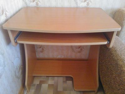 Лот: 7042872. Фото: 1. Стол компьютерный. Компьютерные и письменные столы