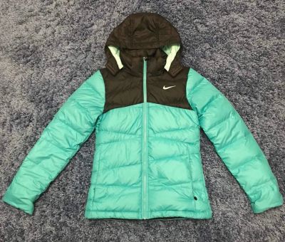 Лот: 11079611. Фото: 1. Пуховик женский Nike/ куртка спортивная... Верхняя одежда
