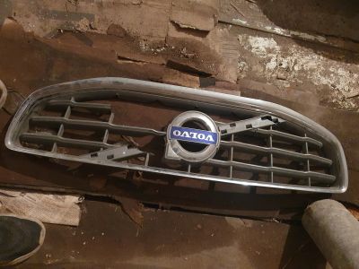 Лот: 23527328. Фото: 1. Решетка радиатора volvo. Кузов