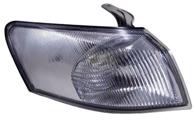 Лот: 3691672. Фото: 1. Габарит правый toyota camry gracia... Оптика и освещение