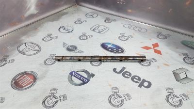 Лот: 23590061. Фото: 1. Ось коромысел Subaru R2 EN07E... Двигатель и элементы двигателя