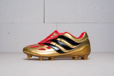 Лот: 11211110. Фото: 1. Футбольная обувь Adidas Predator... Кеды, кроссовки, слипоны