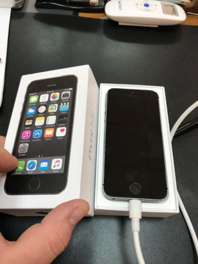 Лот: 10417200. Фото: 1. iphone 5s. Смартфоны