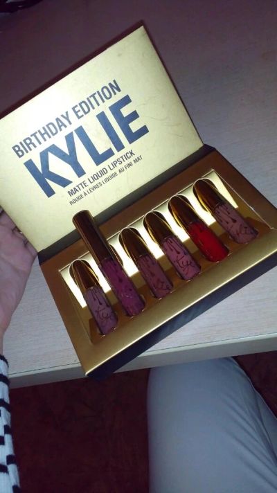 Лот: 9609295. Фото: 1. Набор жидких матовых памад Kylie. Макияж