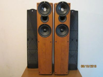 Лот: 7130641. Фото: 1. Колонки KEF-Q4. Пассивные акустические системы