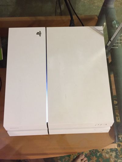 Лот: 14855619. Фото: 1. Playstation 4 CUH 1108A. Игровые приставки, консоли