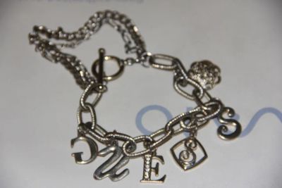 Лот: 6673332. Фото: 1. Браслет Guess, оригинал. Браслеты