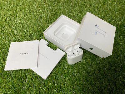 Лот: 16902732. Фото: 1. Беспроводные наушники Apple AirPods... Наушники, гарнитуры