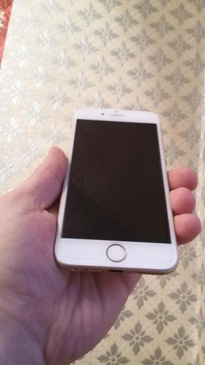 Лот: 7544523. Фото: 1. iphone 6 64gb. Gold. оригинал. Смартфоны