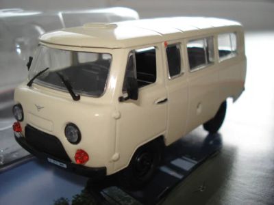 Лот: 5444049. Фото: 1. УАЗ-452В (Автолегенды). Автомоделизм