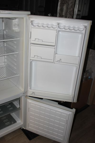 Лот: 11743378. Фото: 1. холодильник. Холодильники, морозильные камеры