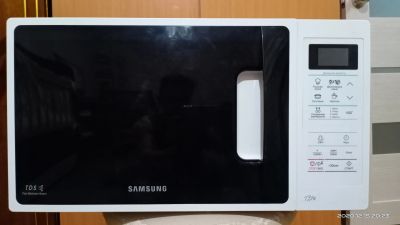 Лот: 16991153. Фото: 1. Микроволновая печь Samsung ME83ARW. Микроволновки, мини-печи