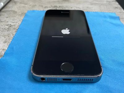 Лот: 18022376. Фото: 1. Apple iPhone 5s 16GB (серый космос... Смартфоны