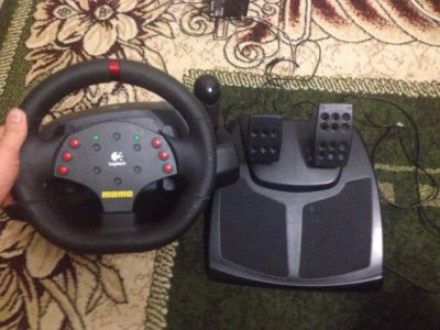 Лот: 7860073. Фото: 1. Руль Logitech Momo Racing. Рули, джойстики