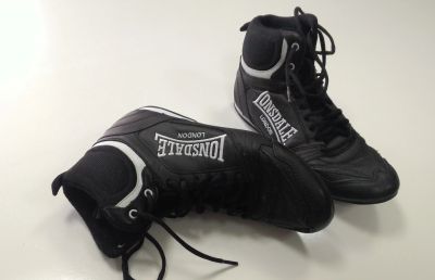 Лот: 11650844. Фото: 1. Боксерки Lonsdale Bout Boxing... Кеды, кроссовки, слипоны