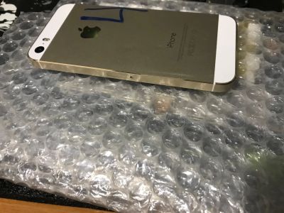 Лот: 15902976. Фото: 1. iPhone 5s 16gb gold. Смартфоны