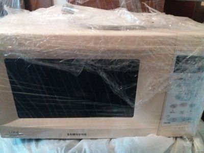 Лот: 12804320. Фото: 1. Микроволновка Samsung. Микроволновки, мини-печи