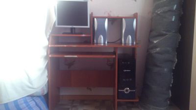 Лот: 5520393. Фото: 1. Стол компьютерный компактный 90см... Другое (мебель)