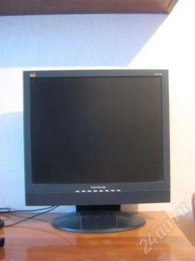 Лот: 571851. Фото: 1. Монитор ЖК 17' ViewSonic VG712b. ЖК-мониторы