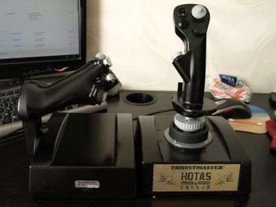 Лот: 7238552. Фото: 1. Легендарный джойстикThrustmaster... Рули, джойстики