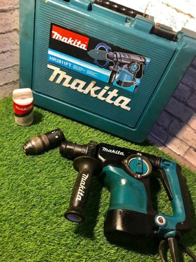 Лот: 17687986. Фото: 1. Перфоратор Makita HR2811FT, 800... Электроинструмент