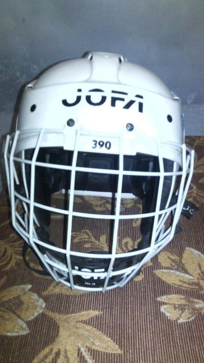 Лот: 4120577. Фото: 1. Хоккейный шлем jofa. Другое (обмундирование и экипировка)