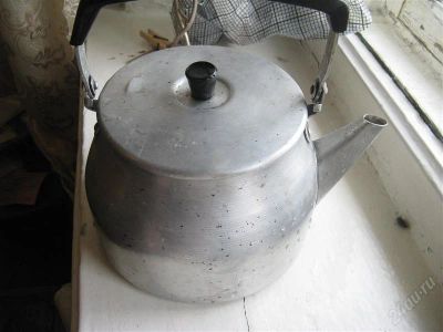 Лот: 2817768. Фото: 1. чайник на дачу алюминий с рубля. Сковороды и сотейники