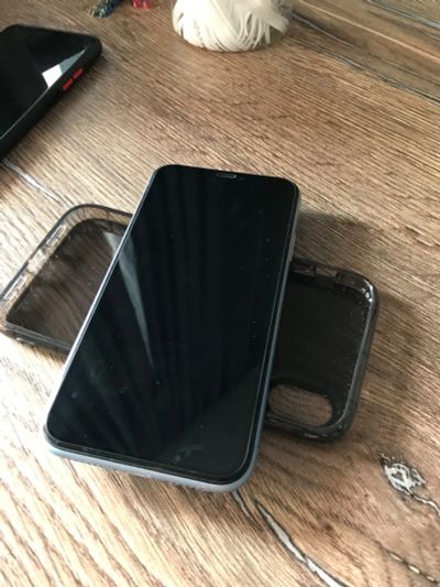 Лот: 25524138. Фото: 1. IPhone xr 64 gb голубой. Смартфоны