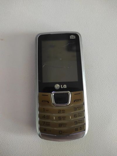 Лот: 25272428. Фото: 1. Lg a290. Кнопочные мобильные телефоны