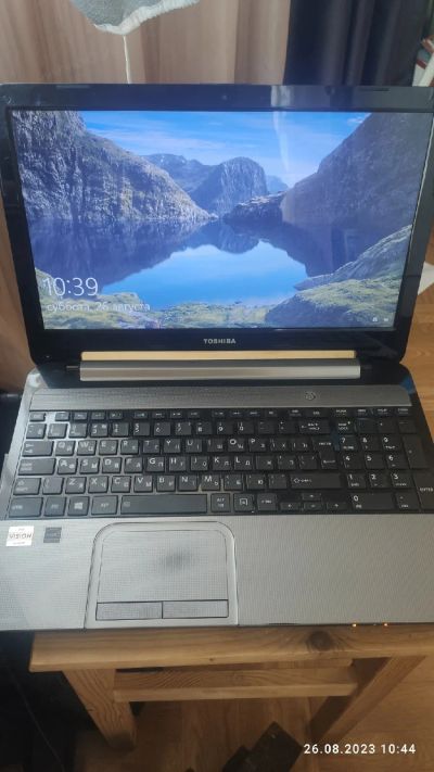 Лот: 20738711. Фото: 1. ноутбук Toshiba satellite L950D-DBS. Ноутбуки