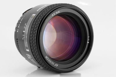 Лот: 8423238. Фото: 1. Nikon AF Nikkor 85mm 1:1.8. Объективы