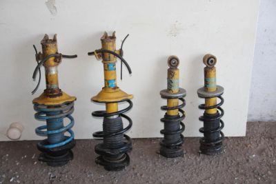 Лот: 7141516. Фото: 1. Стойки Бильштайн для Subaru Legacy. Ходовая, подвеска, рулевое управление