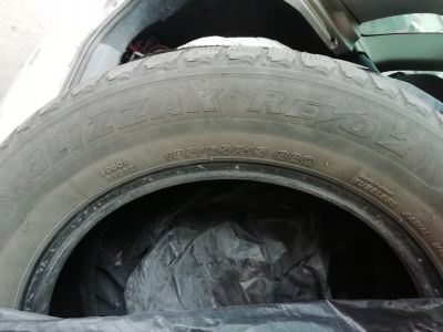 Лот: 12574520. Фото: 1. Bridgestone Blizzak Revo2. Шины