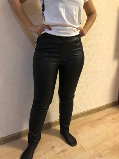Лот: 12831743. Фото: 1. брюки кожа Италия. Брюки, шорты