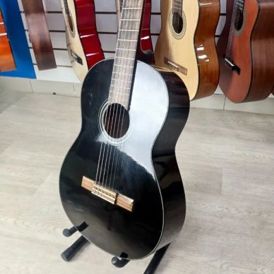 Лот: 25355713. Фото: 1. Классическая гитара yamaha c40... Гитары