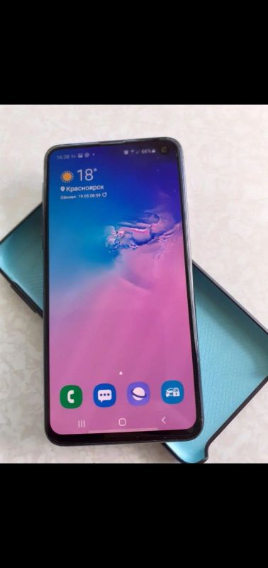 Лот: 16014256. Фото: 1. Samsung galaxy s10e. Смартфоны